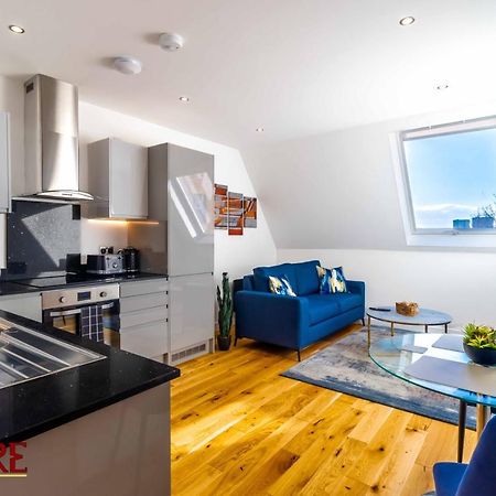 Stunning One Bedroom Duplex Apartment In Heart Of Jewellery Quarter เบอร์มิงแฮม ภายนอก รูปภาพ