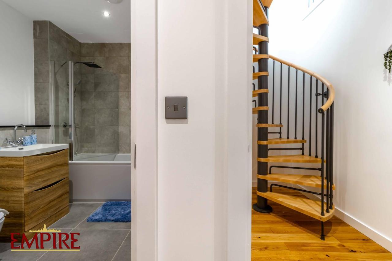 Stunning One Bedroom Duplex Apartment In Heart Of Jewellery Quarter เบอร์มิงแฮม ภายนอก รูปภาพ